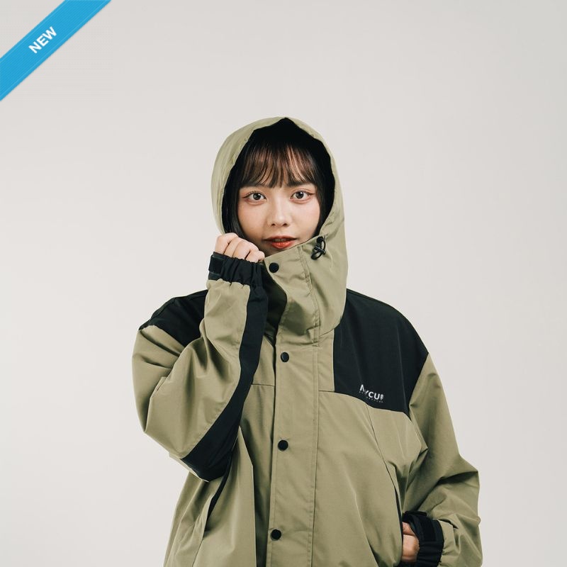 【Colaz酷樂網】NYCU防潑水拼接OUTDOOR外套_軍綠／Outdoor Jacket (Green)