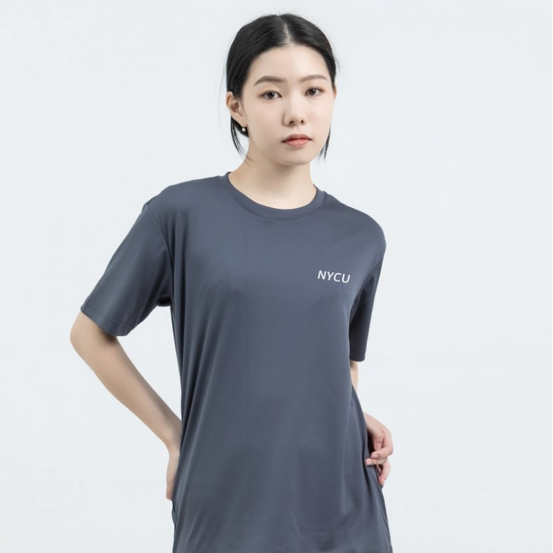 【Colaz酷樂網】NYCU簡約超細纖維排汗衫_鐵灰／Logo Sweat-Wicking Shirt _Gray
