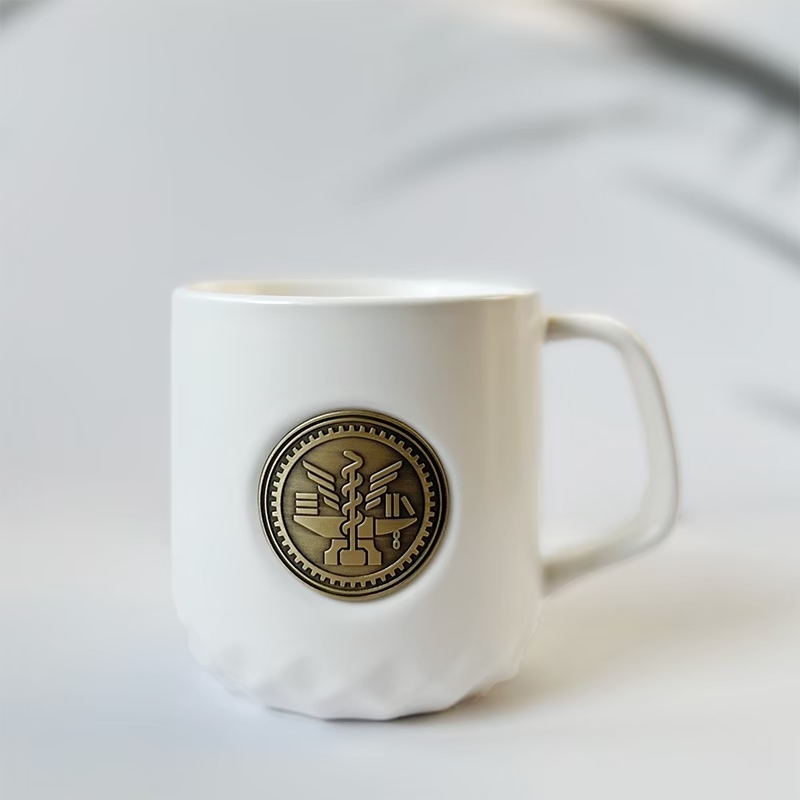 【Colaz酷樂網】NYCU校徽銅章馬克杯_白色／Logo Mug
