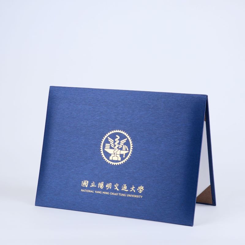 【麗文校園書局】NYCU校徽證書夾
