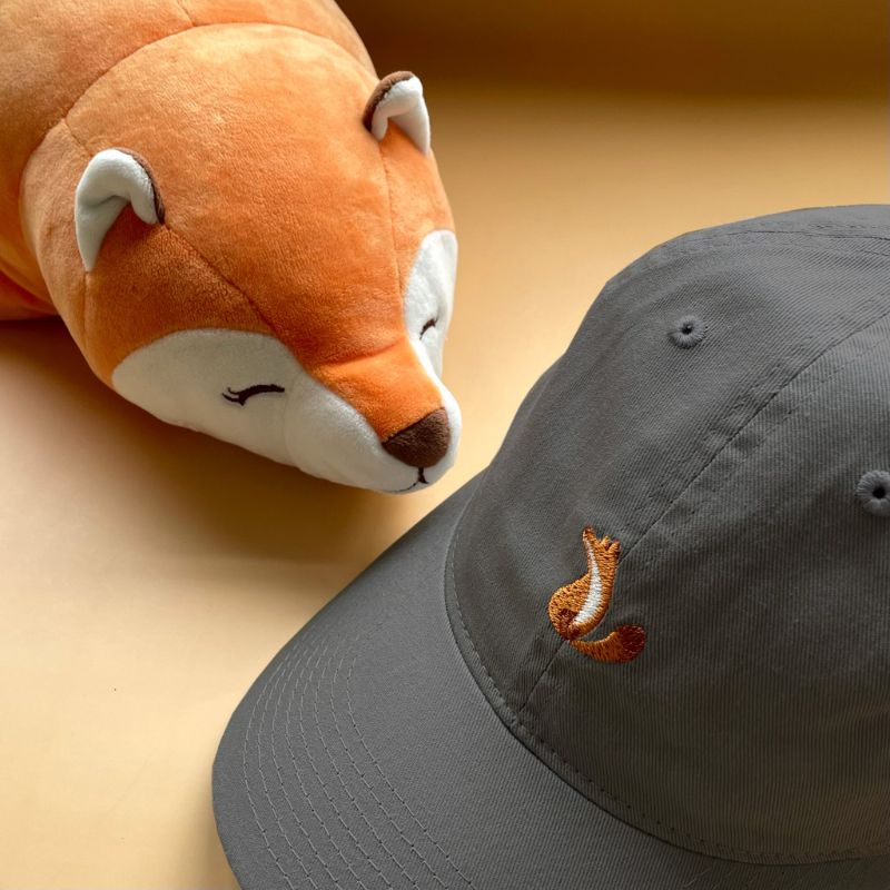 【Colaz酷樂網】NYCU電繡小狐狸老帽_復古黑／Fox Baseball Cap